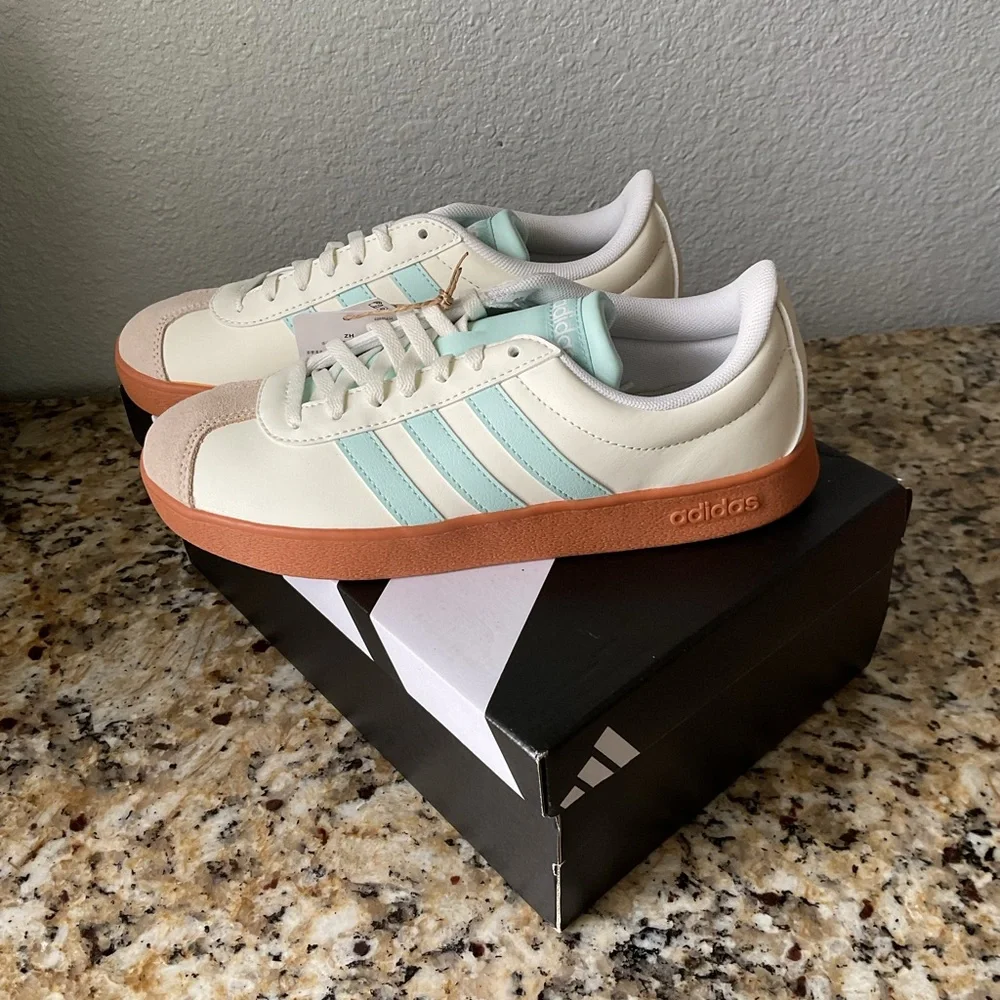 Adidas Teal and White VL Court 3.0 Shoes NWT - Picture 5 of 5